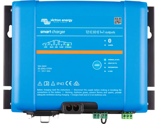 Victron Phoenix Smart IP43 Charger12/30(1+1) 230V